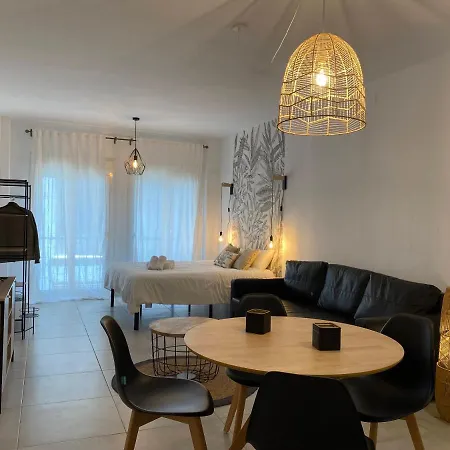 Urban Flat Centro Apartment *